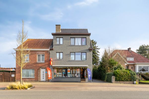 Appartementsgebouw
                            te koop in Oostkamp