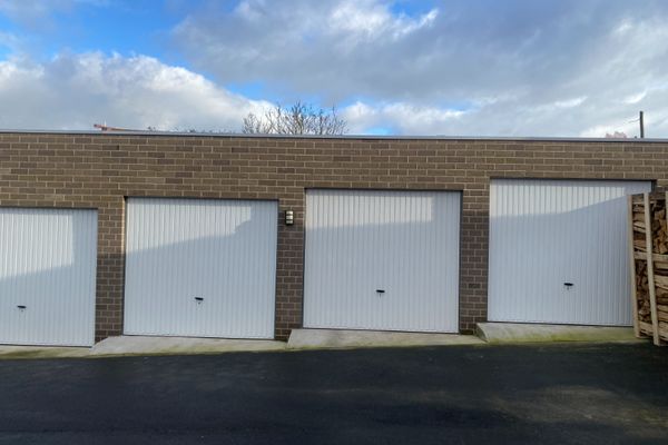 Garage
                                te huur
                                in Roeselare