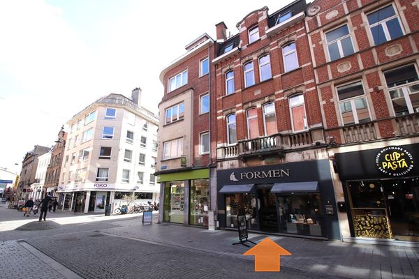 Handelspand met woonst te koop in Leuven