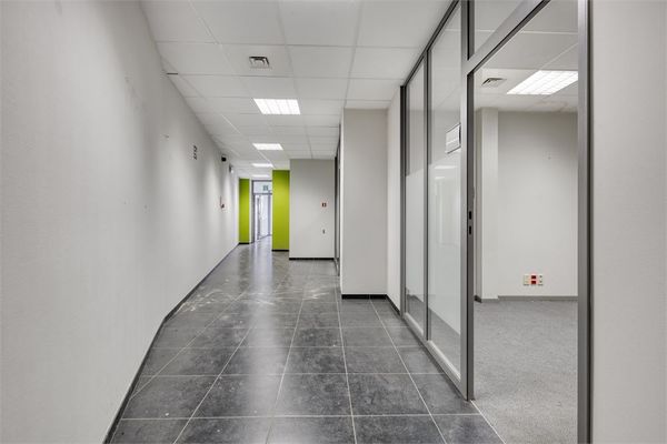 Commercial a louer / Tongres