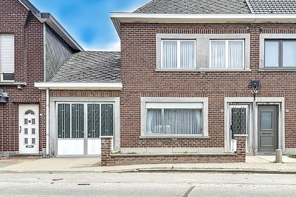 Huis
                                te koop
                                in Sint-Lievens-Houtem