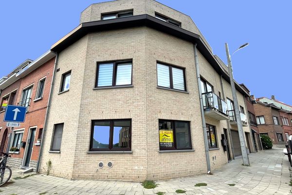 Estate main image