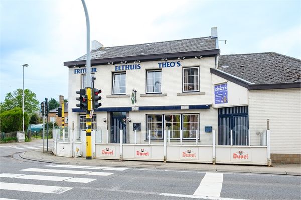 Gemengd gebouw
                            te koop in Gingelom