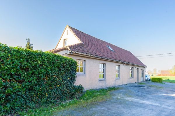 Huis
                                verkocht
                                in Kooigem