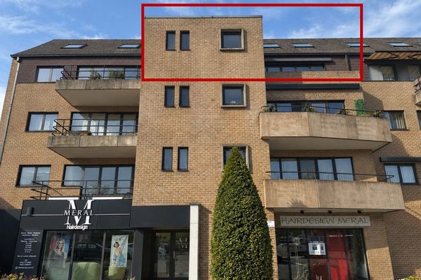 Appartement pal in het centrum
                            te koop in Kermt