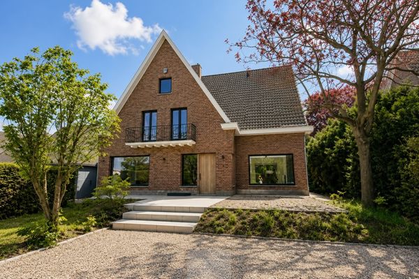 Huis
                                verkocht
                                in Waregem