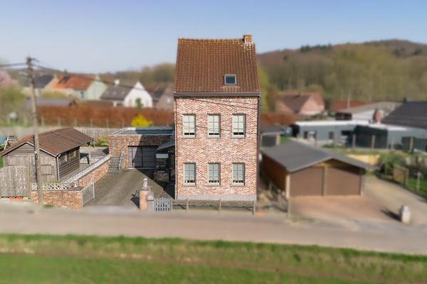 Maison
                                vendu
                                in Renaix