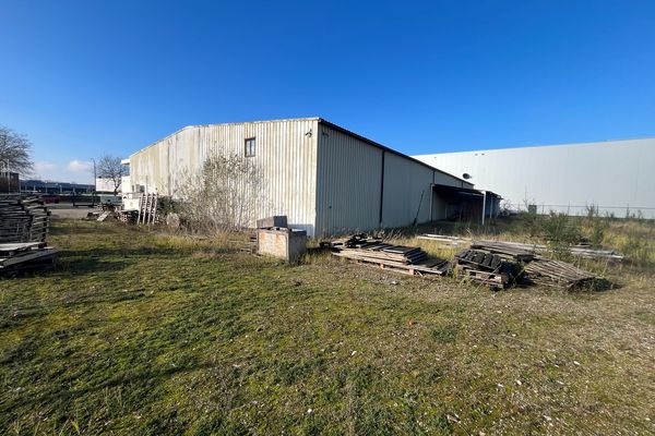 Industrieel te koop / Lummen