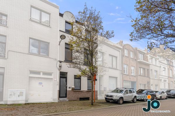 Huis
                                te koop
                                in Oostende