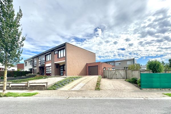 Huis
                            te koop in Deerlijk