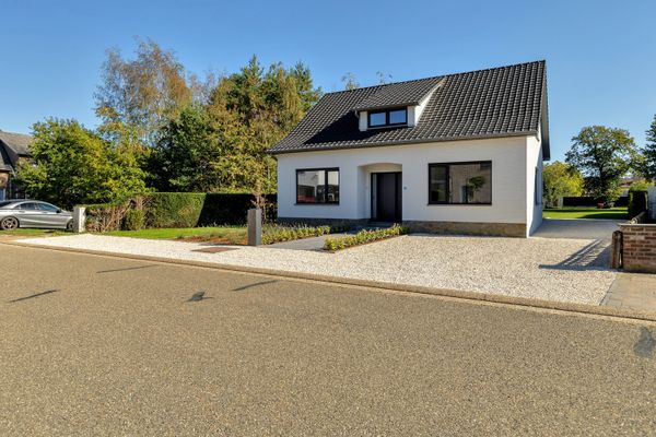 Huis
                                te koop
                                in Rekem
