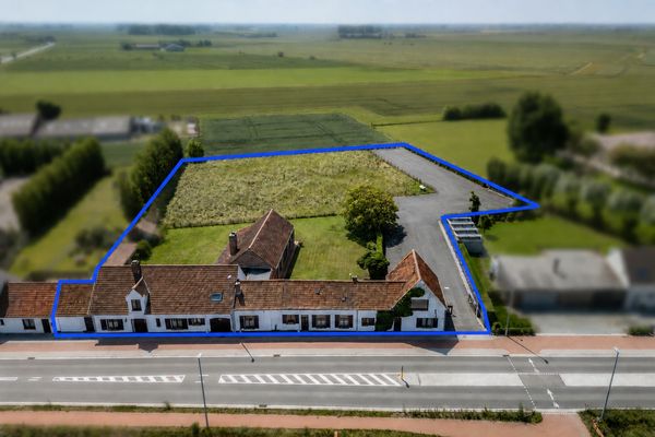 Gemengd vastgoed
                            te koop in Zuienkerke