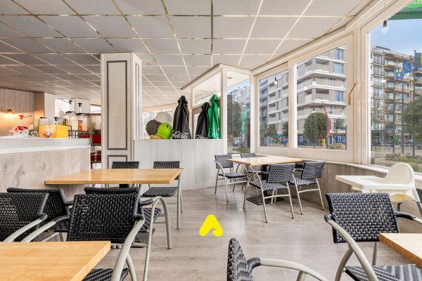 Commercial a louer / De Panne