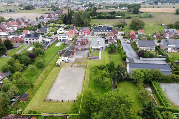 Huis
                            verkocht in Kluisbergen