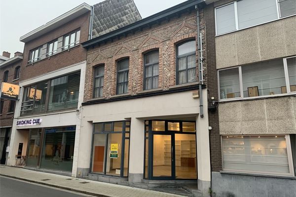 Commercieel
                                te huur
                                in Torhout