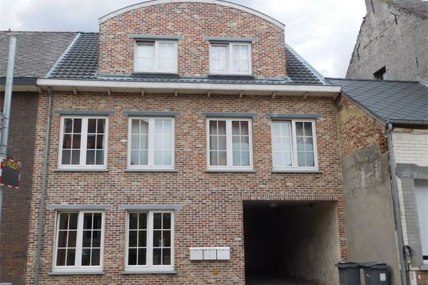 Estate main image