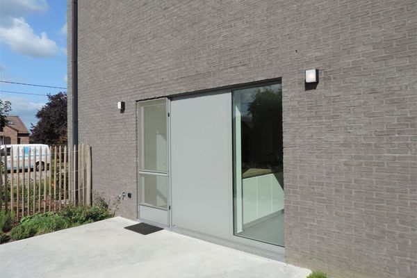 Huis verhuurd / Paal