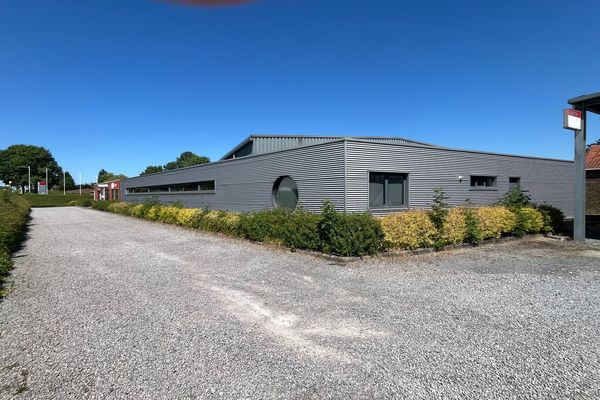 Industrieel te koop / Landen