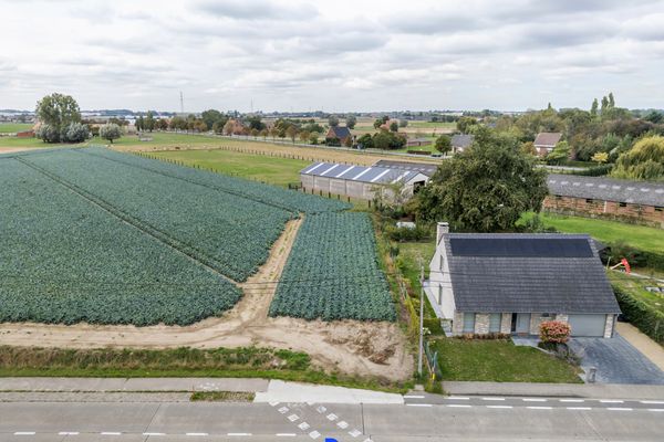 Bouwgrond
                            te koop in Oostnieuwkerke