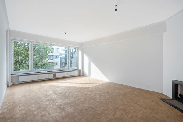 Estate main image