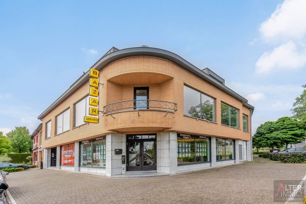 Bedrijfsgebouw te koop in Genk