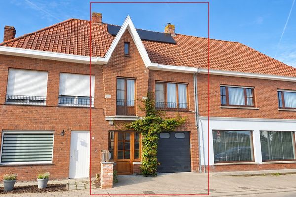 Huis
                                te koop
                                in Oostkamp