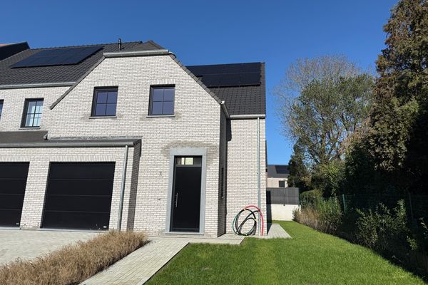 Huis
                                verhuurd
                                in Kortemark