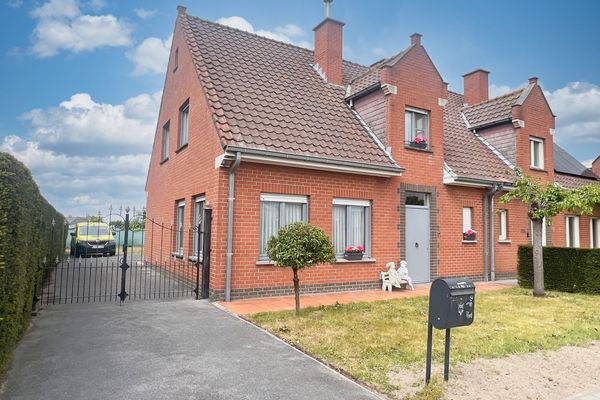 Huis
                                te koop
                                in Ichtegem