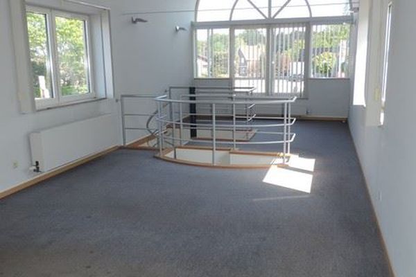 Commercieel verhuurd / Paal