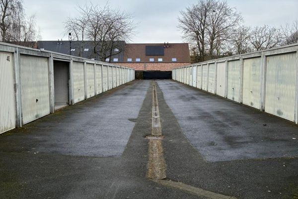 Garage
                            optie koop in Sint-Michiels