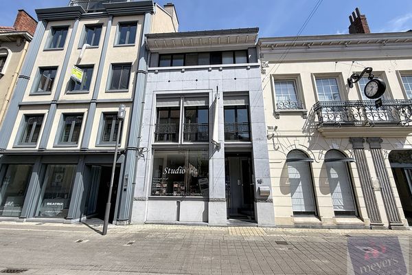Handelspand met woonst in Hasselt