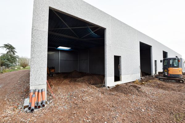 Industrieel te huur in Sint-Laureins