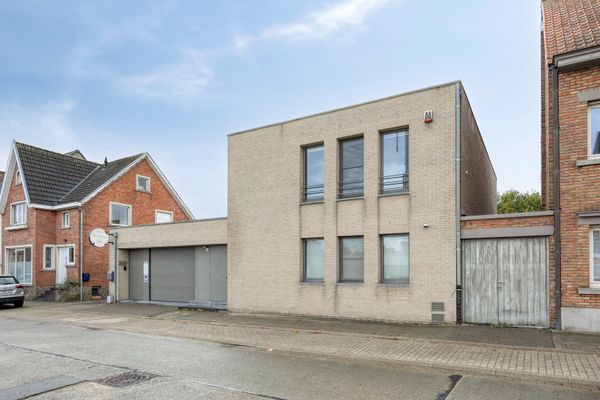 Huis
                            te koop in Oostkamp