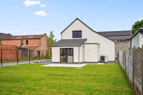 Huis te koop / Baal