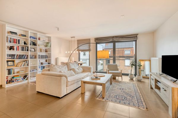Appartement
                            te koop in Sint-Andries