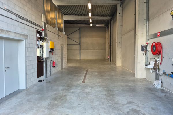 Industrieel te huur / Tessenderlo