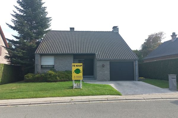 Rijwoning
                            te koop in Asse