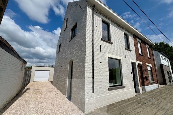 Huis
                                verkocht
                                in Anzegem