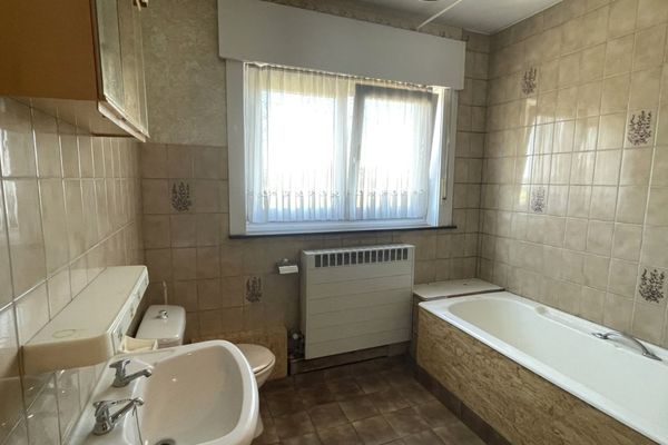 Huis te koop / Opvelp