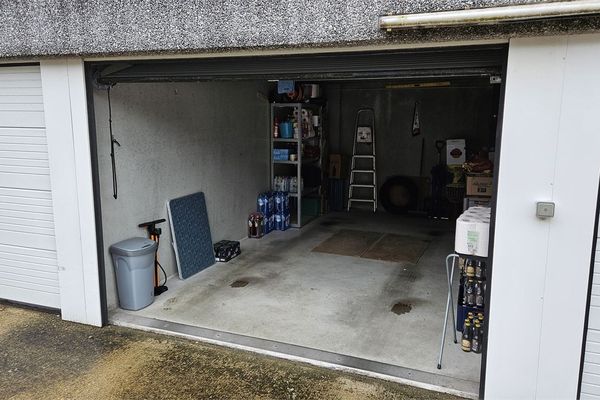 Box
                            a vendre in Ostende
