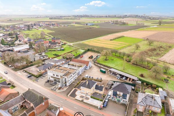 Estate main image