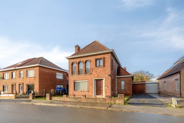 Huis
                                optie koop
                                in Zedelgem