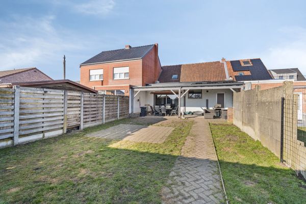 Huis verkocht / Brecht