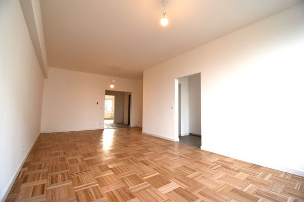 Estate main image