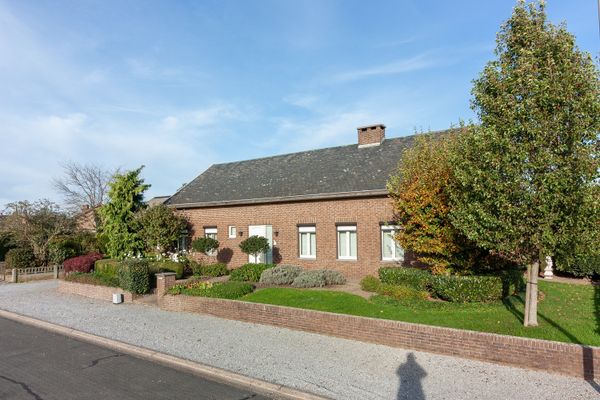Huis
                                te koop
                                in Bree