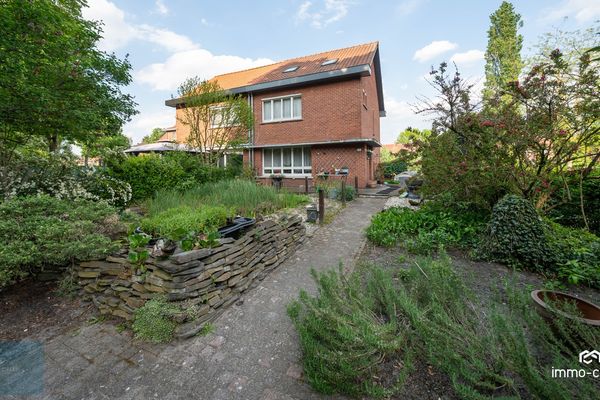 Hoekwoning
                            te koop in Genk