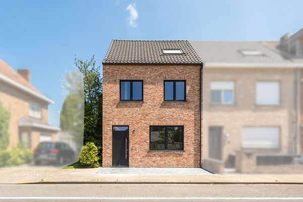 Huis
                                te koop
                                in Torhout