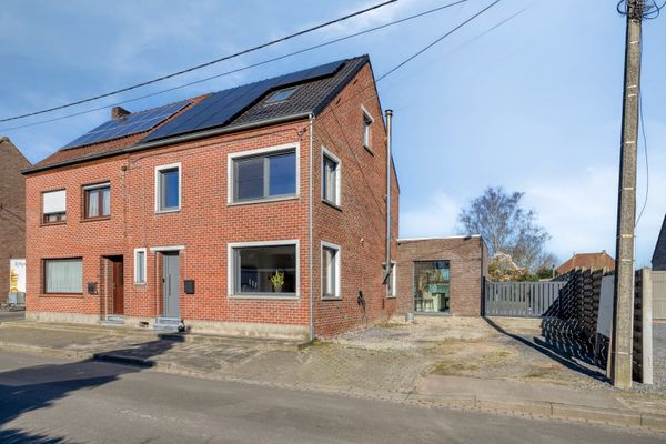 Huis
                                te koop
                                in Kortemark