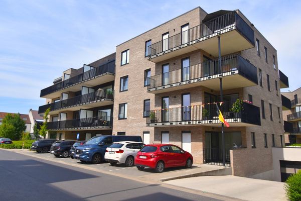 Estate main image