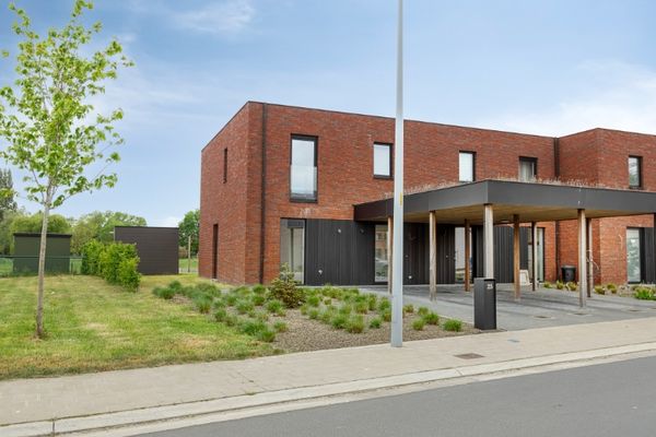 Huis
                                te koop
                                in Roeselare